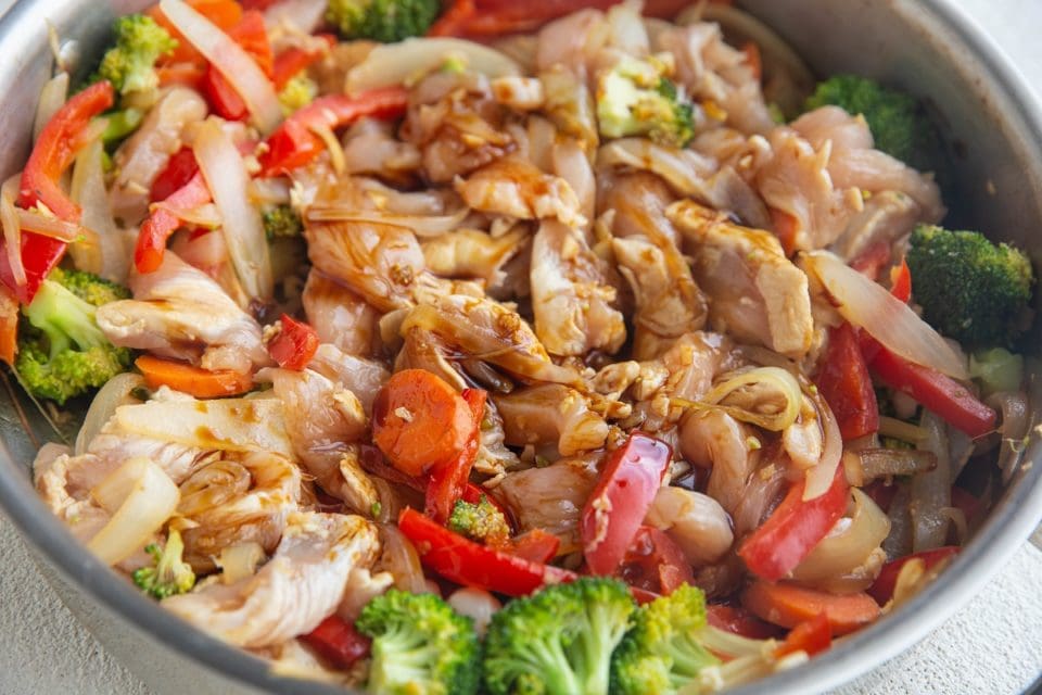 30 Minute Garlic Ginger Chicken Stir Fry The Roasted Root