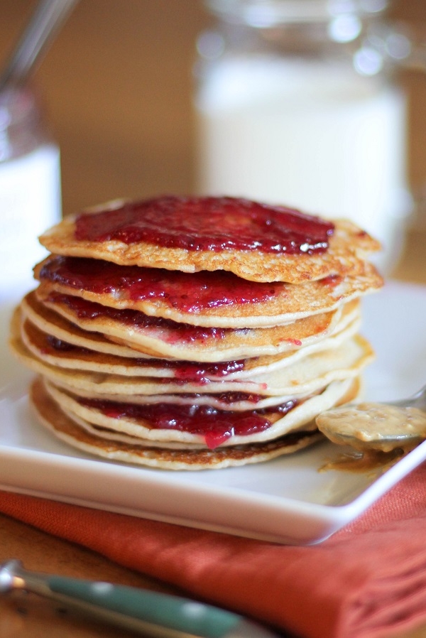 Peanut Butter and Jelly Pancakes - gluten-free pancakes made with brown rice flour #healthy #glutenfree #pbj #breakfast #recipe