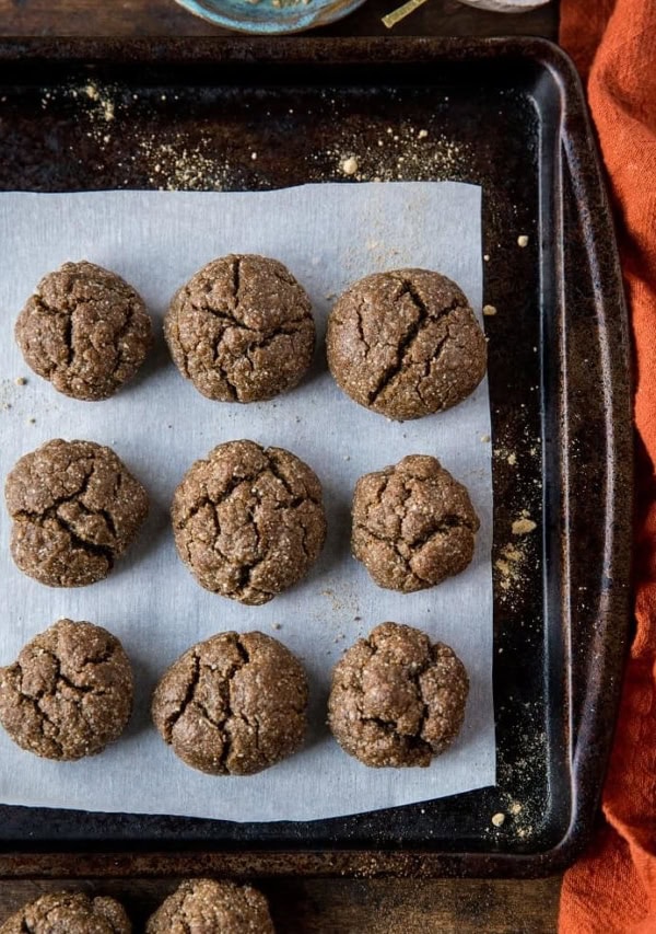 Paleo Gingerbread Cookies - grain-free, refined sugar-free, dairy-free and vegan! | TheRoastedRoot.net