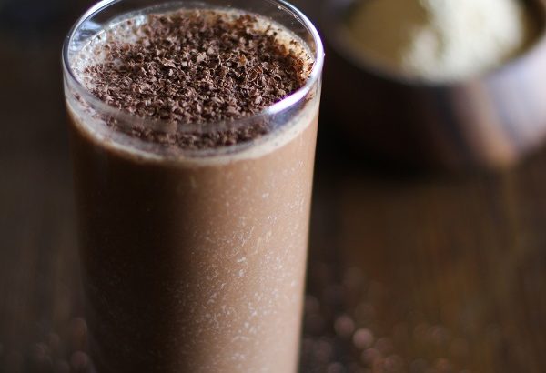 Aphrodisiac Smoothie with Cacao and Maca