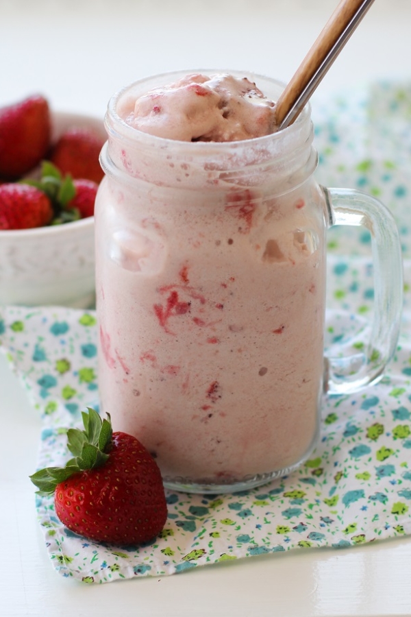 Roasted Strawberry Coconut Milk Ice Cream - naturally sweetened (sugar-free) and vegan | TheRoastedRoot.net #healthy #dessert #recipe #dairyfree