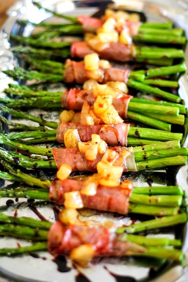 Prosciutto-Wrapped Asparagus with Balsamic Reduction and Caramelized Pears | TheRoastedRoot.net #inspiredGathering #ad @mysmithsgrocery