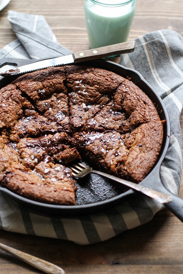 https://www.theroastedroot.net/wp-content/uploads/2016/05/deep_dish_paleo_salted_chocolate_chip_skillet_cookie.jpg