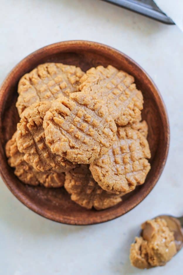 Flourless Peanut Butter Cookies - The Roasted Root