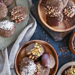 Chocolate-Dipped Molasses Cookies - paleo, vegan, grain-free, refined sugar-free, and healthy! The perfect Christmas cookie