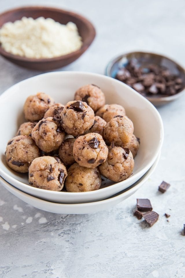 Keto Edible Cookie Dough (Low-Carb, Vegan) - The Roasted Root