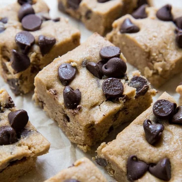 No-Bake Keto Chocolate Chip Cookie Bars - The Roasted Root