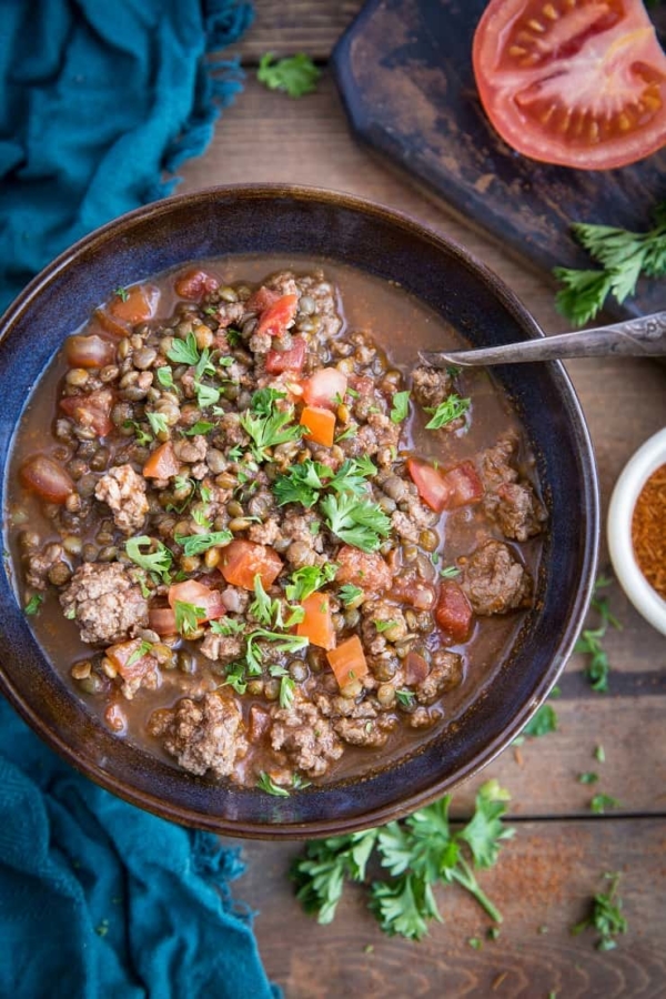 Beef and Lentil Chili - Beanless chili made with ground beef, lentils and vegetables for a hearty, delicious meal | TheRoastedRoot.net