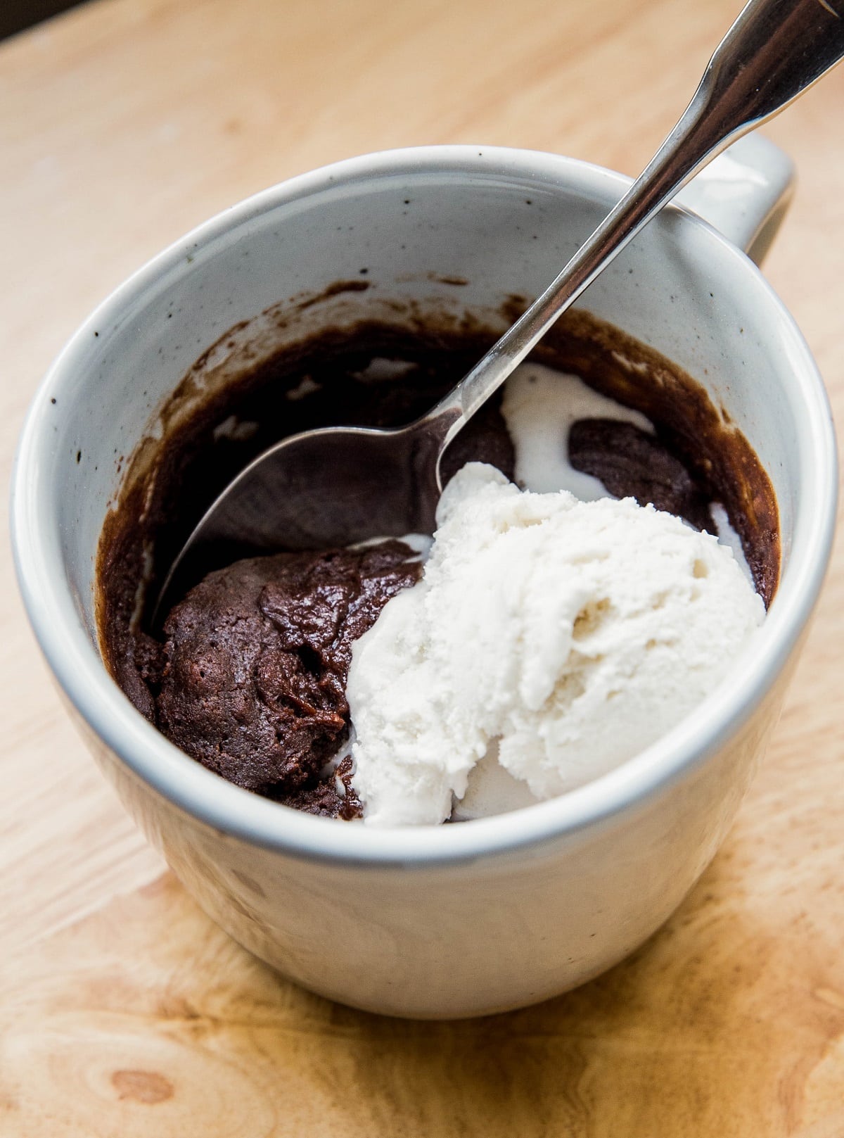 1 Minute Brownie in a Mug Recipe (with Video)