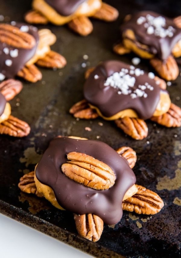 Peanut Butter Chocolate Pecan Turtles - sugar-free, keto, vegan, no baking necessary! A healthy little treat recipe