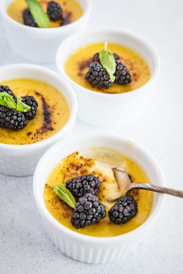 Dairy-Free Paleo Creme Brulee Recipe - a delicious custard dessert with amazing caramelized sugar topping
