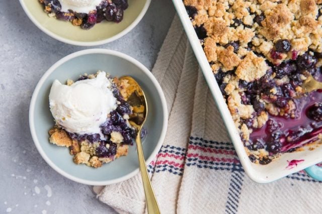 Keto Blueberry Crumble (Vegan) - The Roasted Root