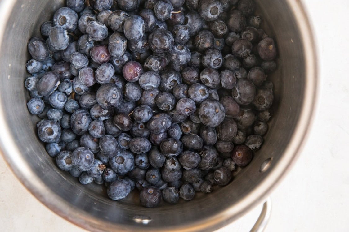 Low-Carb Blueberry Crumb Bars - The Roasted Root