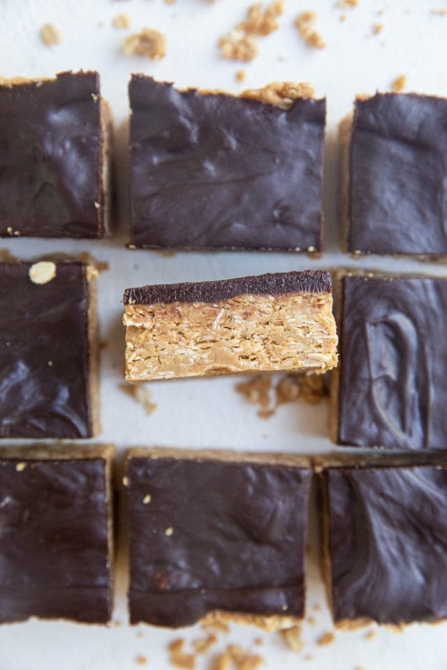 No-Bake Peanut Butter Oatmeal Bars - The Roasted Root