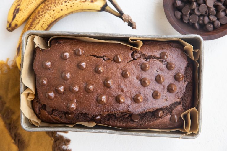 Chocolate Oatmeal Banana Bread - The Roasted Root