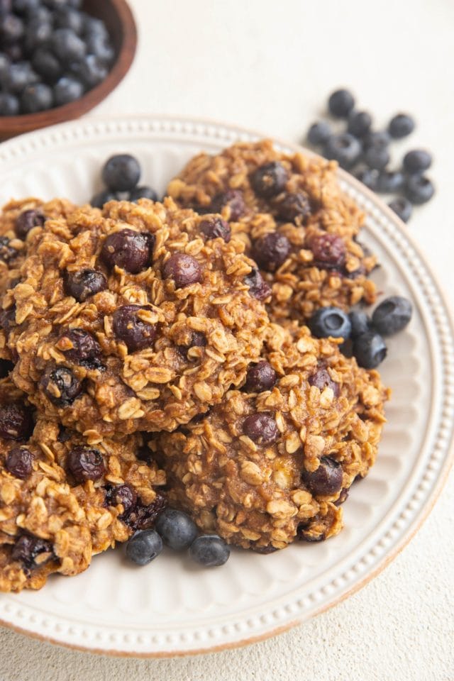 5-Ingredient Healthy Blueberry Oatmeal Cookies - The Roasted Root