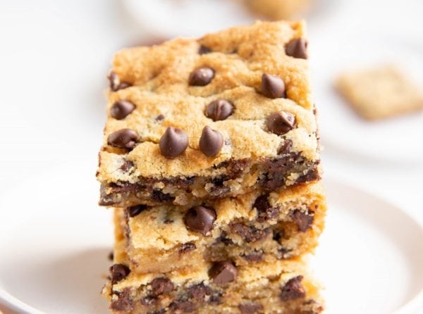 Almond Flour Chocolate Chip Cookie Bars - The Roasted Root