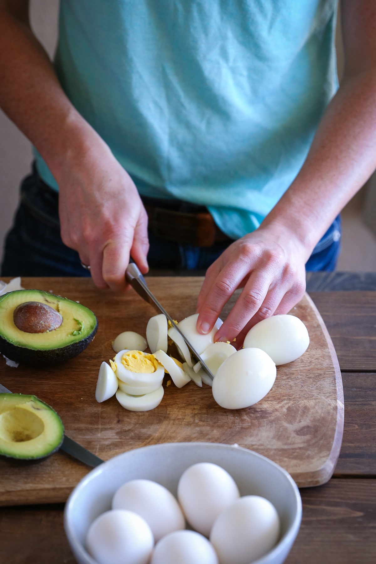 Avocado Egg Salad (Mayo-Free!) - an easy 4-ingredient lunch recipe | theroastedroot.net #glutenfree #dairyfree #healthy