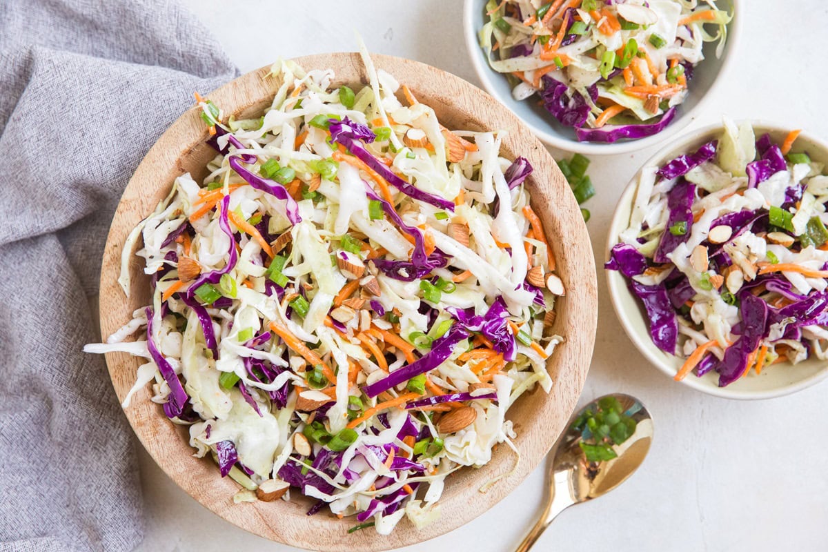 Easy Mayo-Free Coleslaw Recipe - few ingredients, light, vibrant, delicious slaw