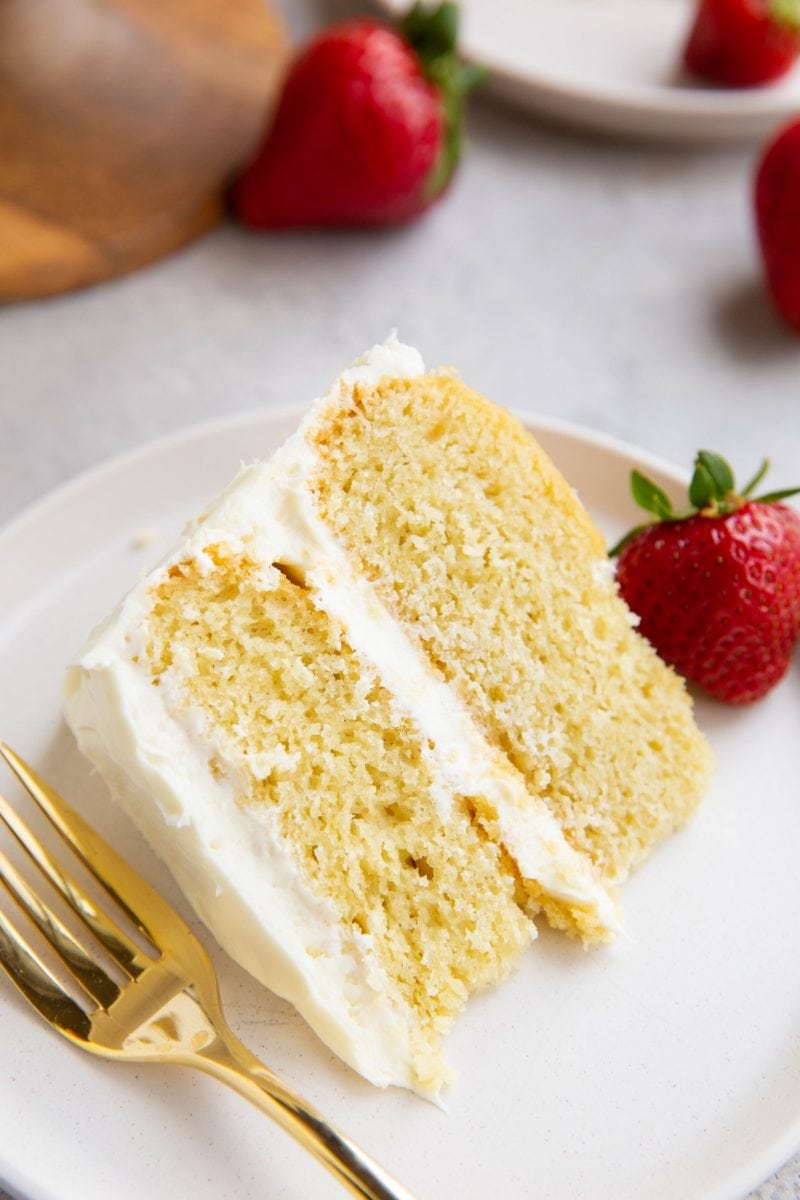 dairy-free-gluten-free-vanilla-cake-the-roasted-root