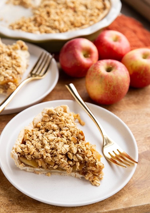 Two white plates with gluten-free apple pie