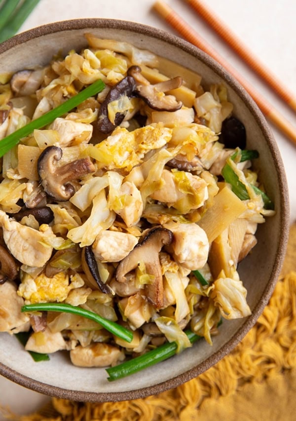 Bowl of moo shu chicken