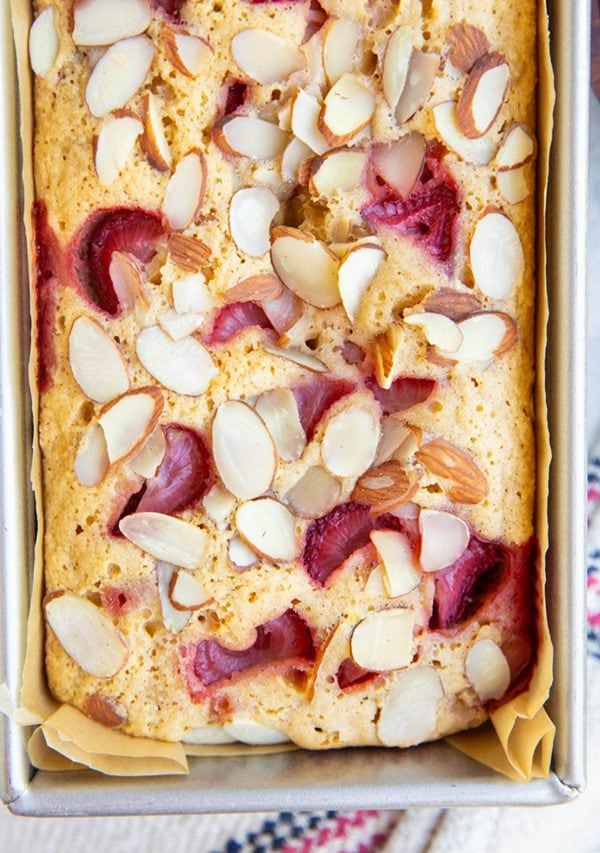 ALMOND FLOUR STRAWBERRY BREAD IN A LOAF PAN