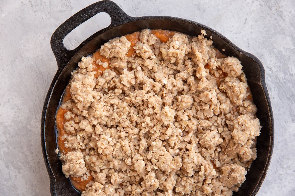 Crumb topping over the sweet potato layer.