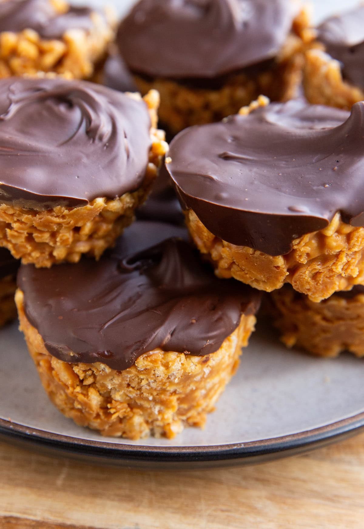 Plate of peanut butter rice crispy treat cups.