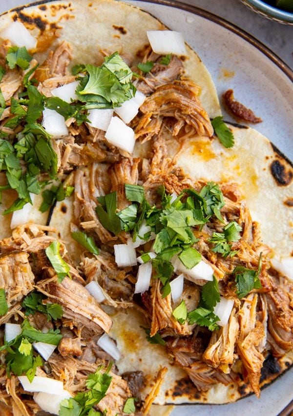 Plate of carnitas tacos